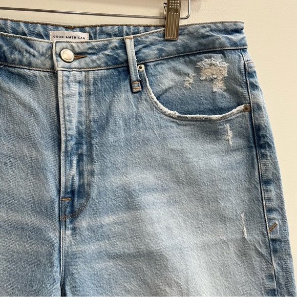 Good American long length denim cut off shorts light wash 9” inseam size 12 - Picture 3 of 8
